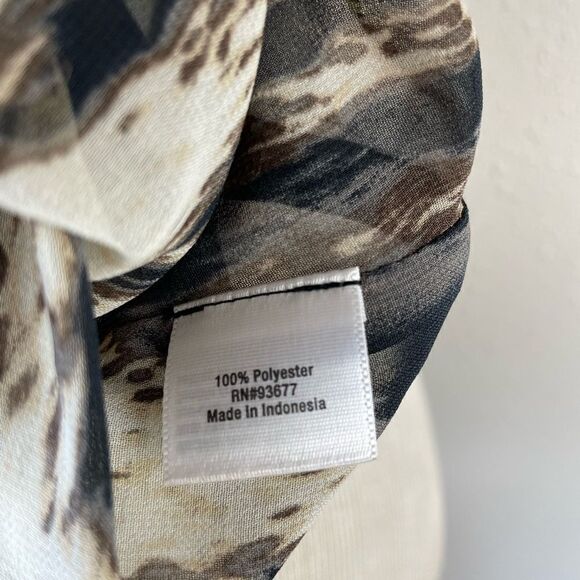 A.N.A. Sleeveless Sheer Leopard Print Top Size 1X EUC - Picture 7 of 7